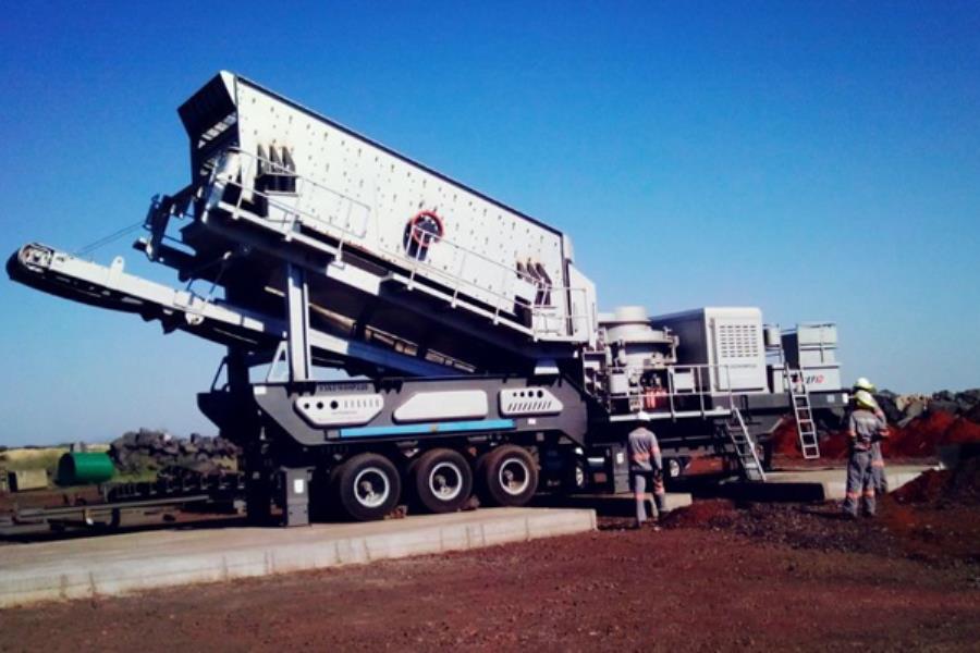 Research on Fully Intelligent Control of Crusher