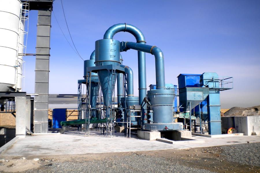 What causes the cracking of the jaw crusher frame